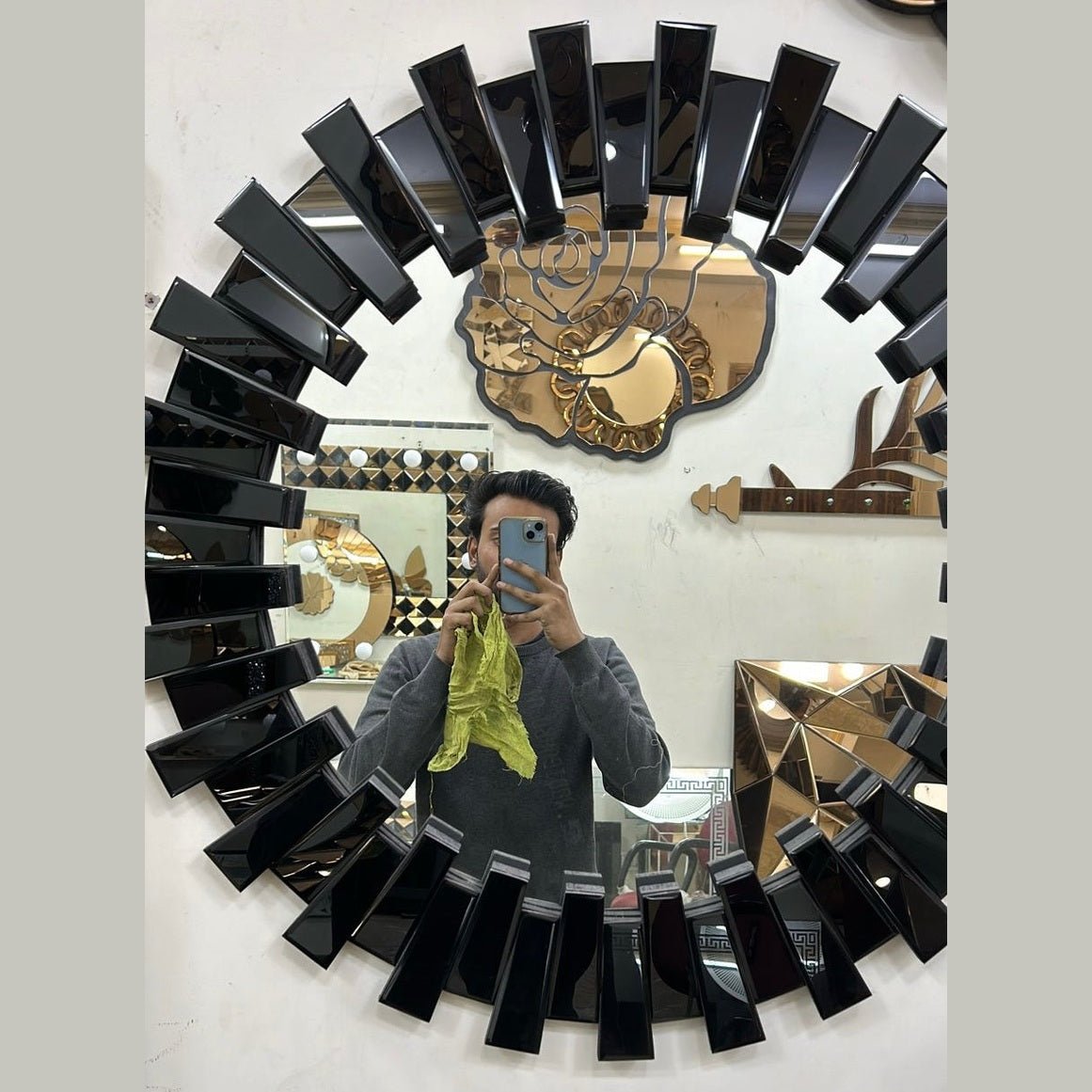 Eclipse Radiance Luxury Mirror – A Masterpiece of Modern Elegance - Fabels