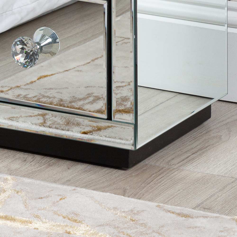 Elegant Mirrored 3 - Drawer Side Table – Luxury Bedroom & Living Room Accent - Fabels