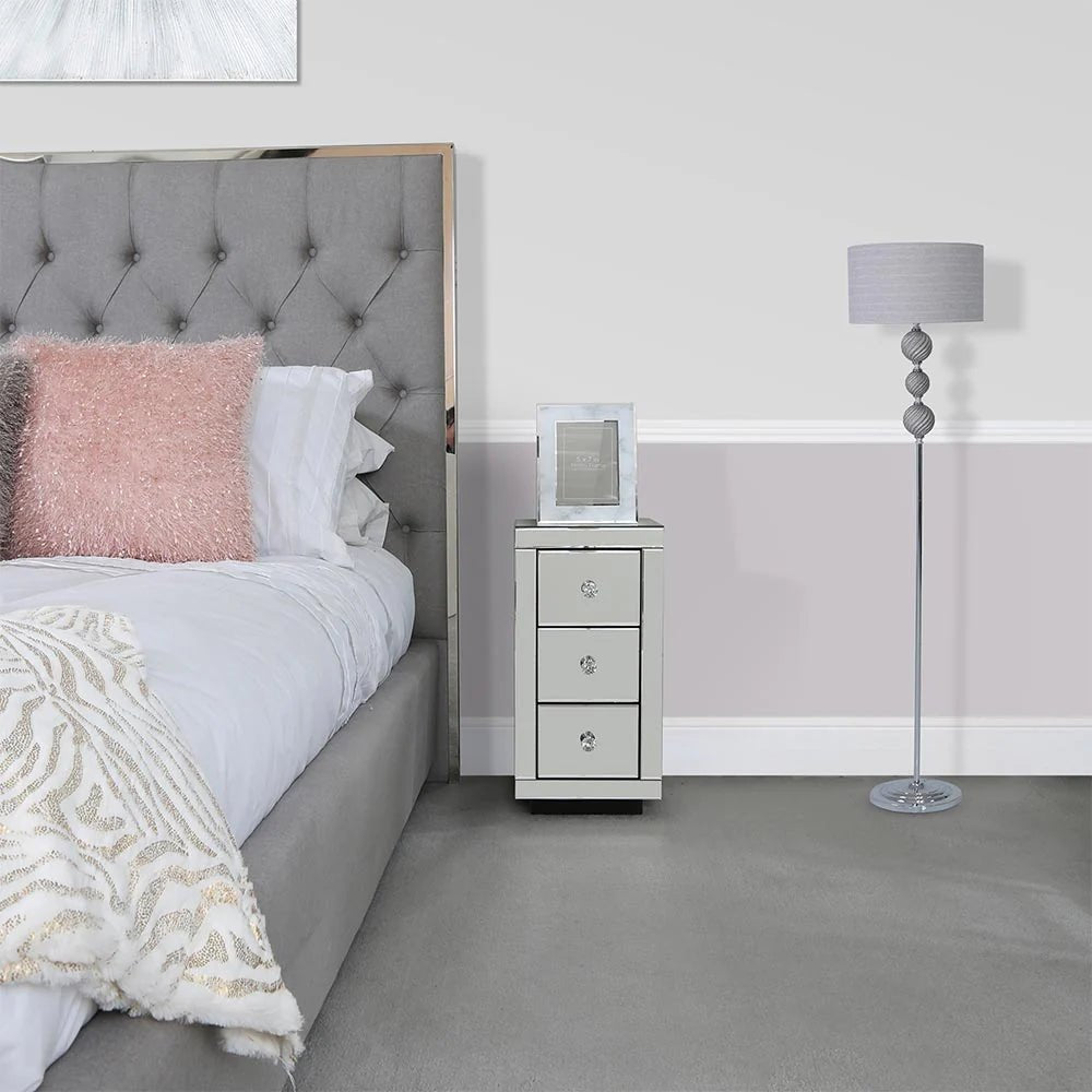 Elegant Mirrored 3 - Drawer Side Table – Luxury Bedroom & Living Room Accent - Fabels