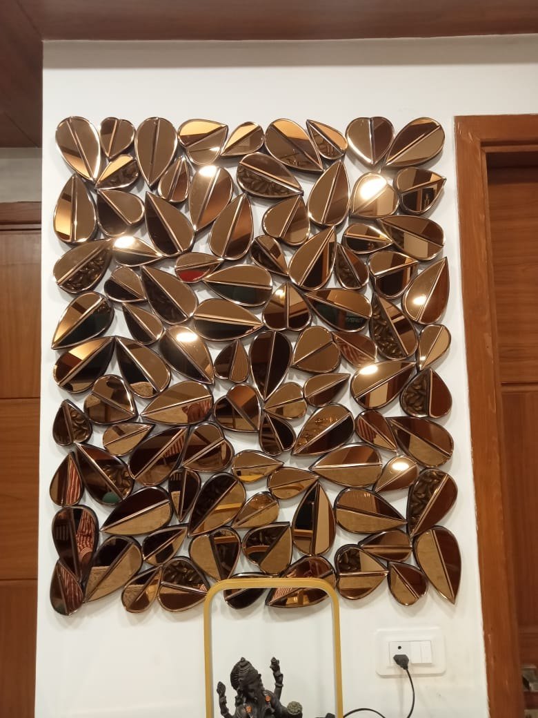 Luxury Abstract Leaf Mirror Décor – Elegant Wall Art for Homes, Offices & Hotels - Fabels