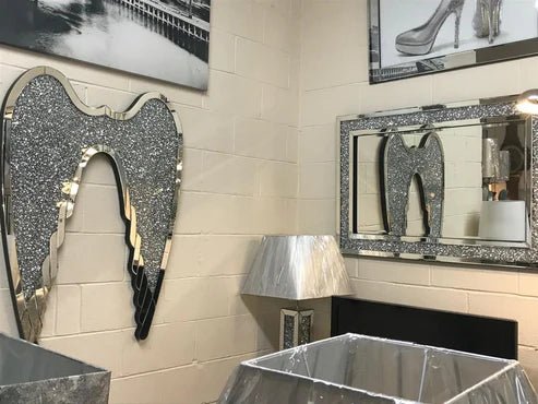 ✨ Luxury Angel Wing Mirror – Glamorous Statement Piece ✨ - Fabels