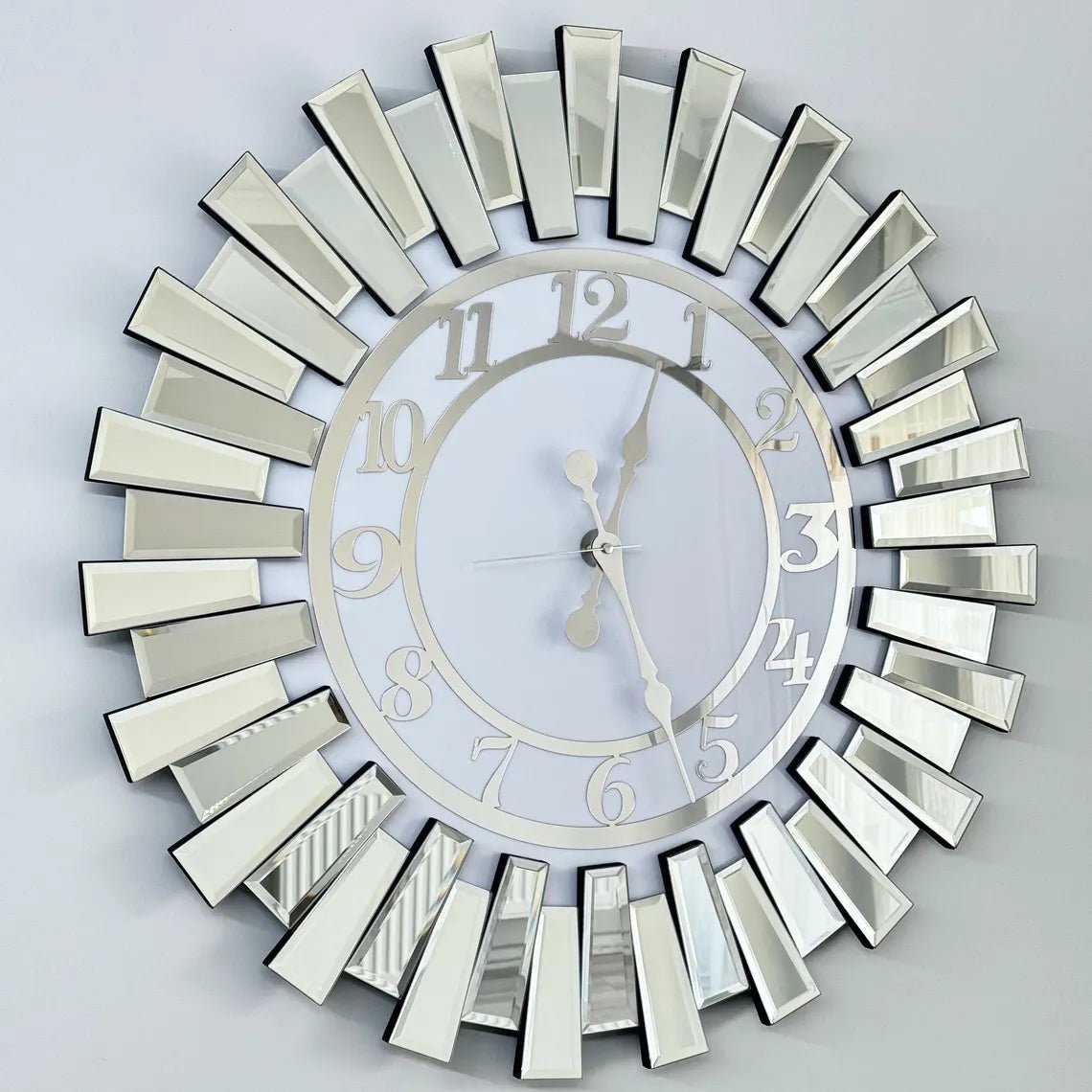 Luxury Sunburst Mirrored Wall Clock – Elegant Statement Piece for Modern Interiors - Fabels