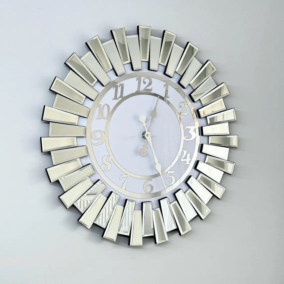 Luxury Sunburst Mirrored Wall Clock – Elegant Statement Piece for Modern Interiors - Fabels
