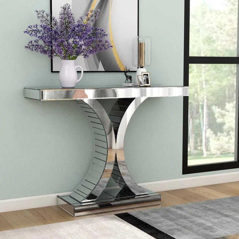 Mariahann 43.3" Mirrored Glass Console Table – A Statement of Elegance & Luxury - Fabels