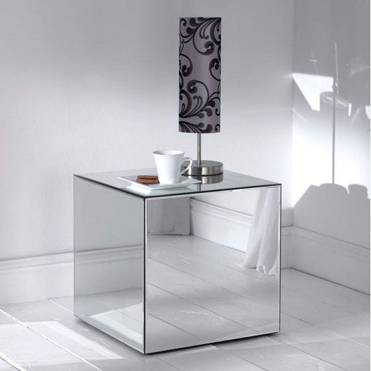 ✨ Modern Mirrored Cube Side Table – Minimalist Luxury with a Reflective Touch! ✨ - Fabels