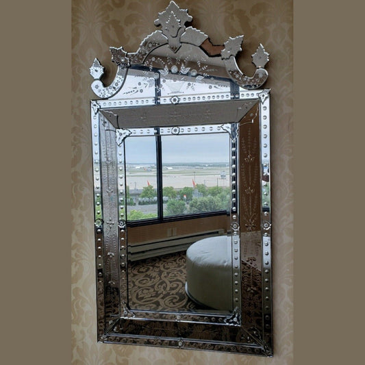 Regal Crest Venetian Mirror – A Timeless Masterpiece of Grandeur - Fabels