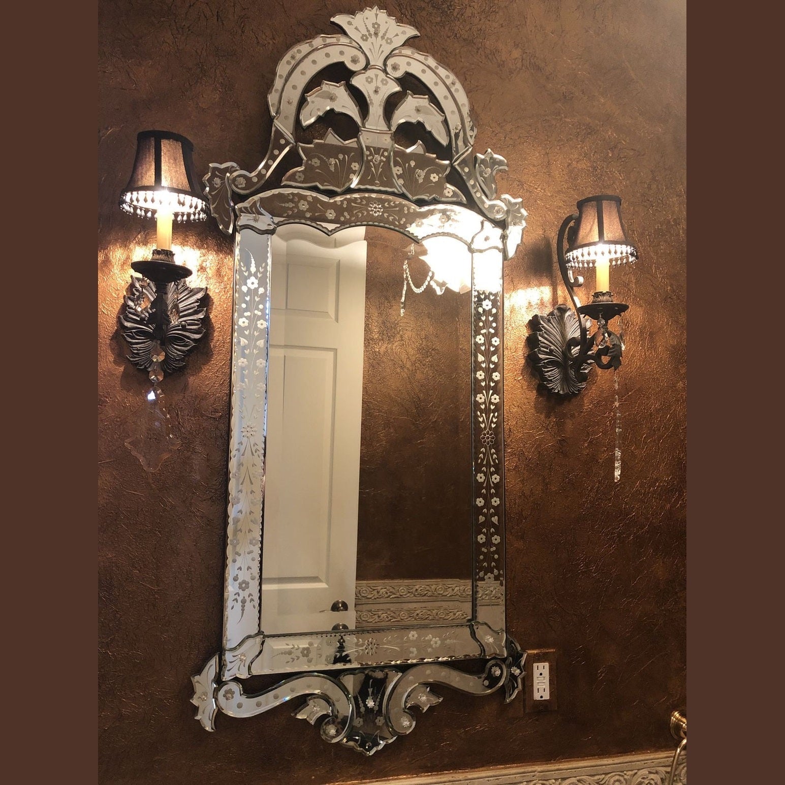 The Imperial Venice Venetian Mirror – A Regal Reflection of Timeless Grandeur (Copy) - Fabels