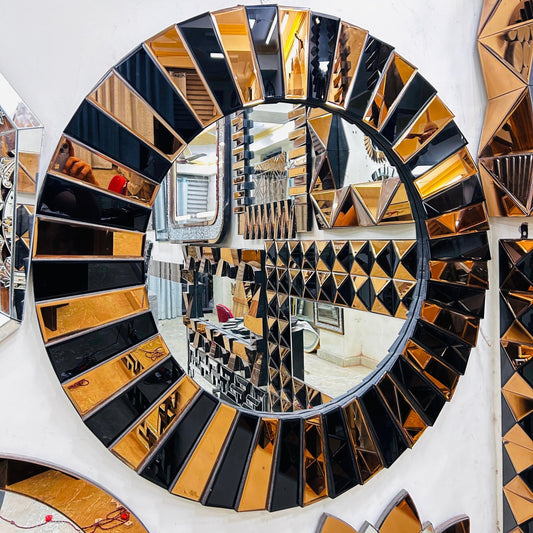 The Noir Gold Luxe Mirror – A Fusion of Bold Elegance & Modern Design - Fabels