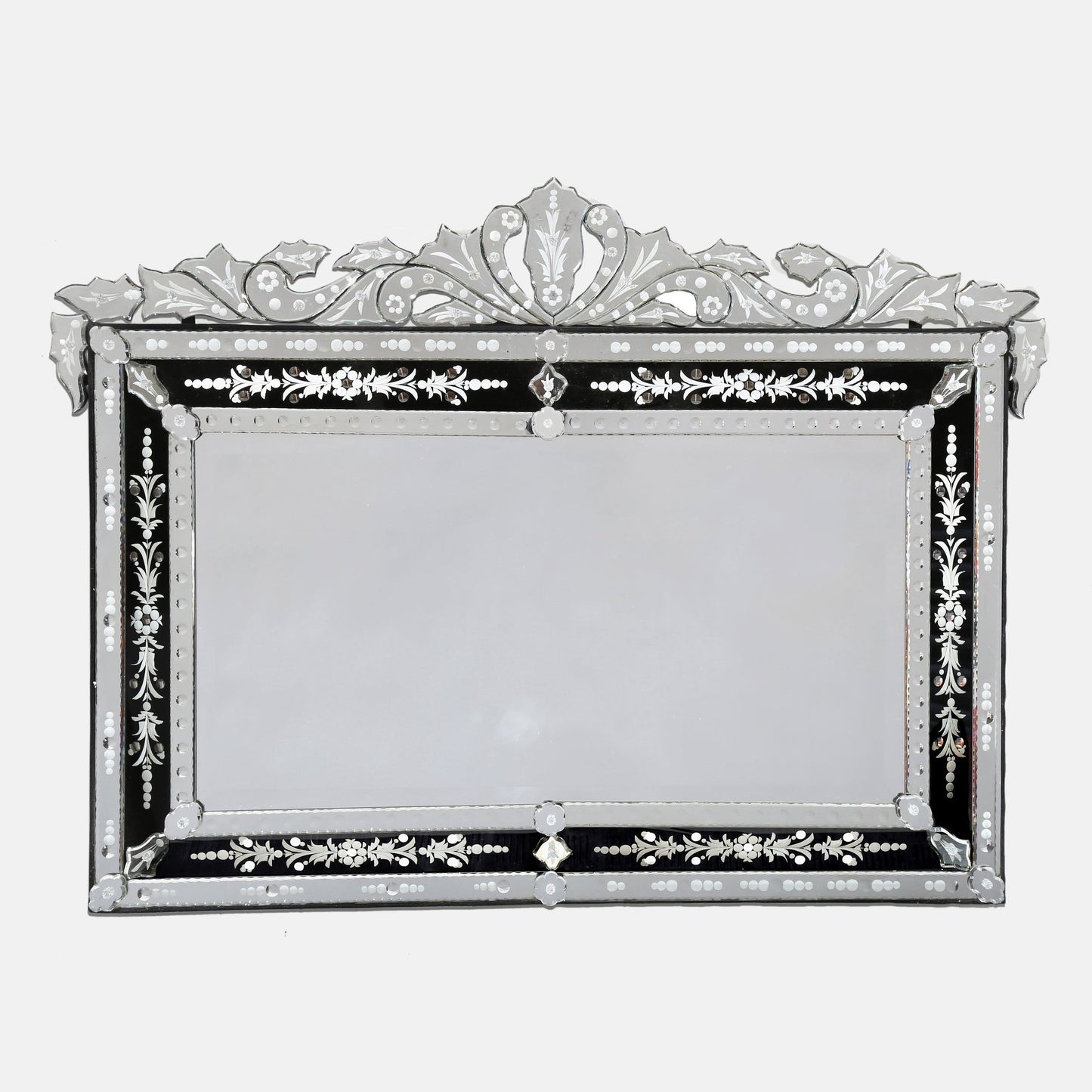 The Venetian Noir Elegance Mirror – A Timeless Masterpiece - Fabels