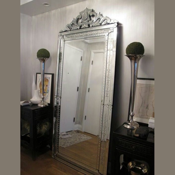 Timeless Elegance: Handcrafted Venetian Floor Mirror - Fabels